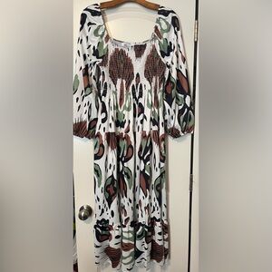 Patterned maxi dress 💚